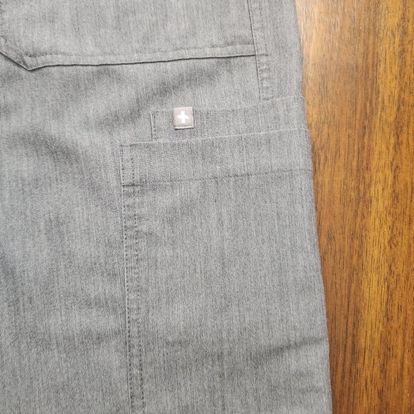 FIGS Men Scrub Cairo Cargo Pants Graphite  Size M/S Technical Collection TM3001S - Picture 8 of 10